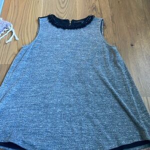 Sleeveless tunic top